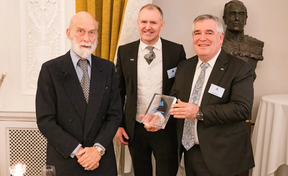 オートリブが2025年「Prince Michael International Road Safety Award」を受賞
